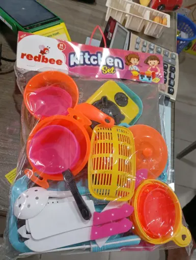 Redbee kitchen Set